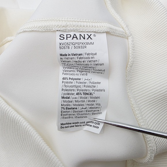 Spanx Heavy Air Half-Zip Tunic In Powder White Stretch NWT Size Small Read - Picture 11 of 12